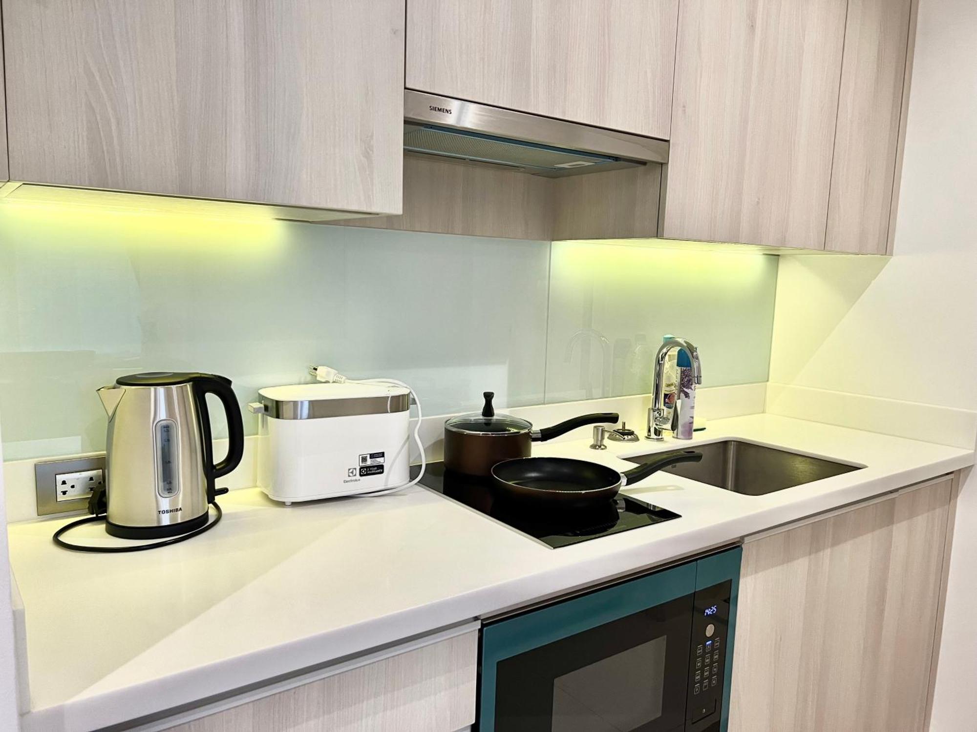Apartamento Sukhumvit 11#Luxury#Pool#Gym#Bts Nana&Mrt Sukhumvit#1Br#Max2Ppl Bangkok Exterior foto