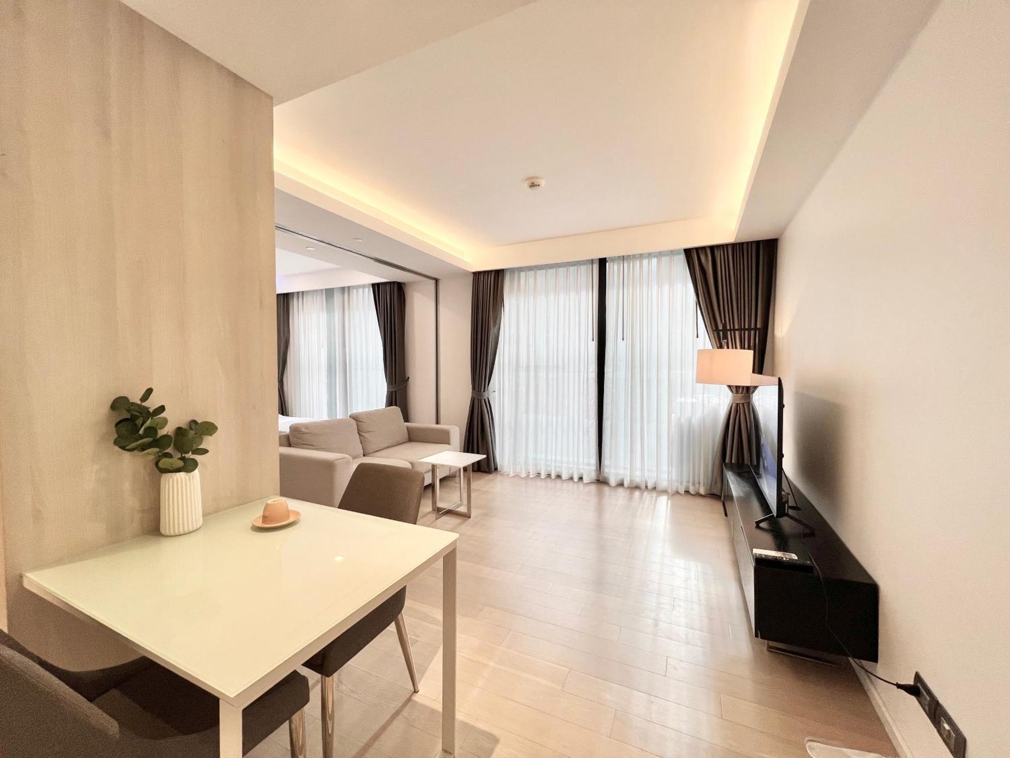 Apartamento Sukhumvit 11#Luxury#Pool#Gym#Bts Nana&Mrt Sukhumvit#1Br#Max2Ppl Bangkok Exterior foto