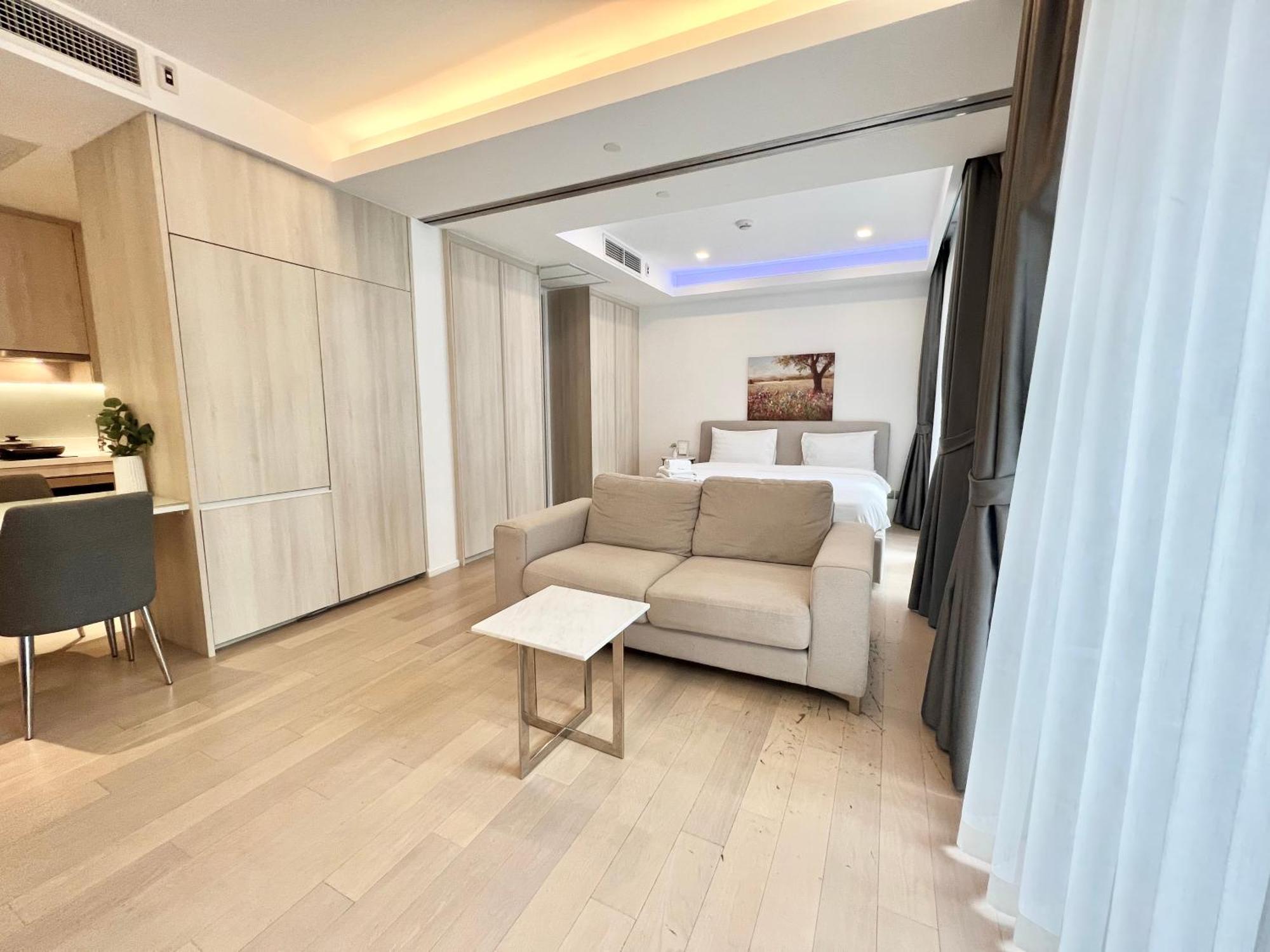 Apartamento Sukhumvit 11#Luxury#Pool#Gym#Bts Nana&Mrt Sukhumvit#1Br#Max2Ppl Bangkok Exterior foto